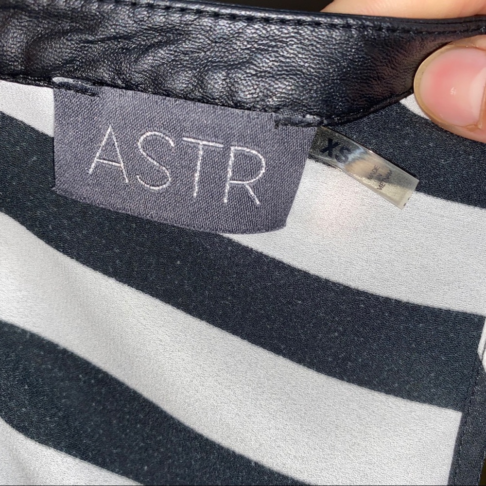 SOLD ASTR the Label striped crop top - Picture 6 of 9